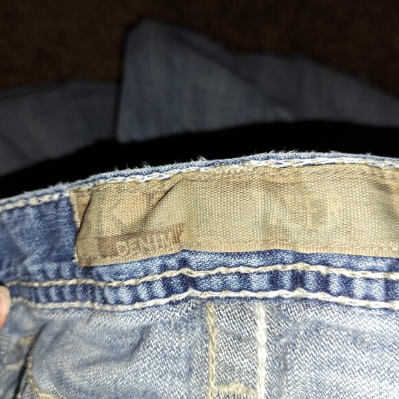 BKE Denim Tyler Distressed Embroidered Pocket Jeans size 36 - Picture 3 of 14